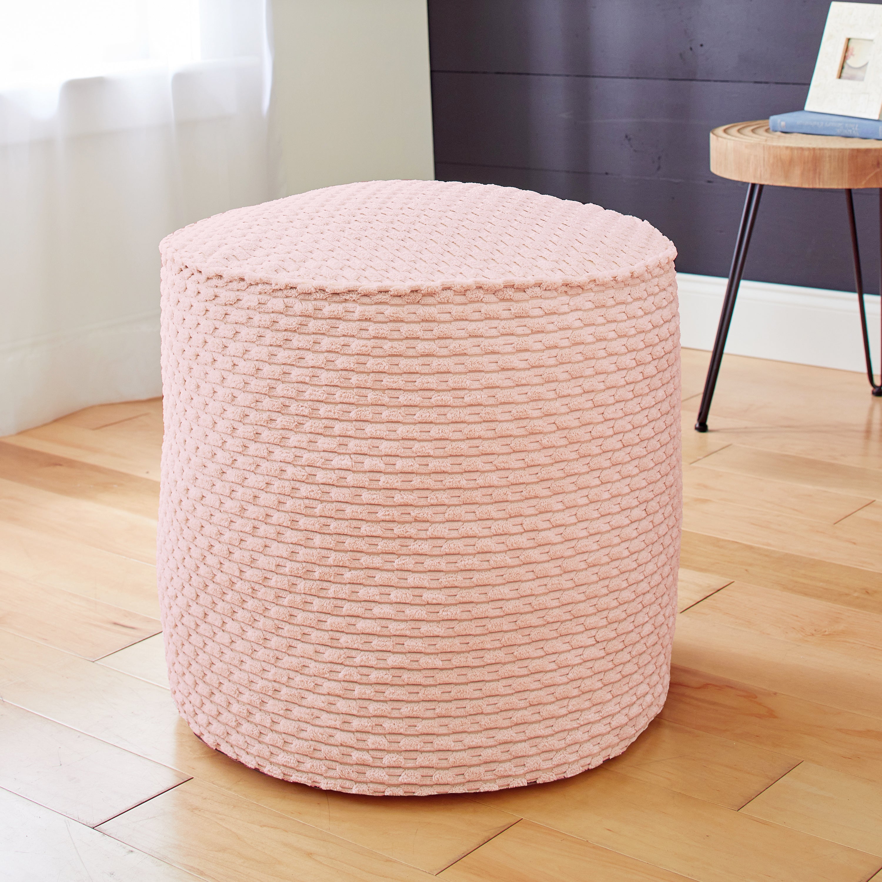 Round Indoor Becklee Bean Pouf