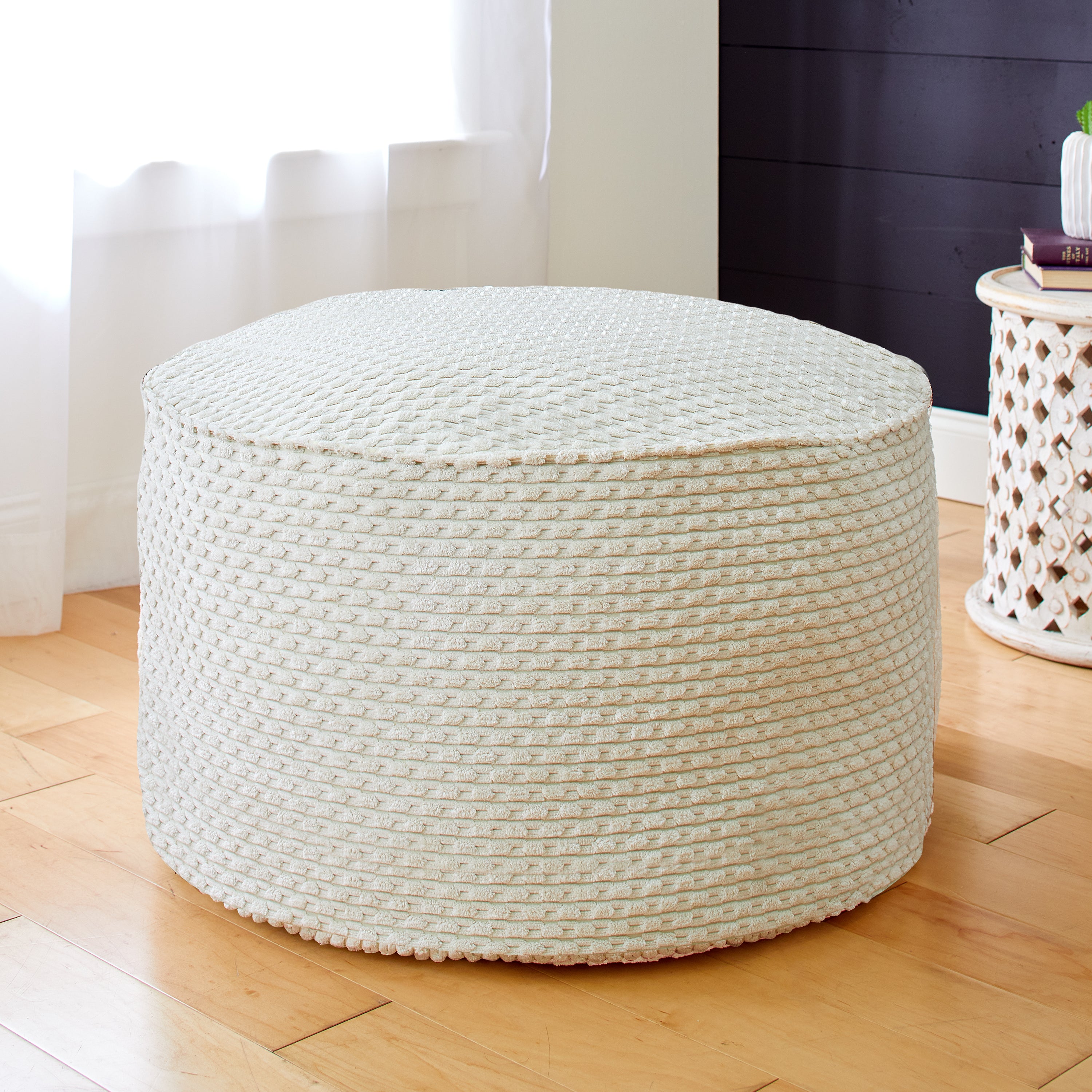 Round Indoor Becklee Bean Pouf
