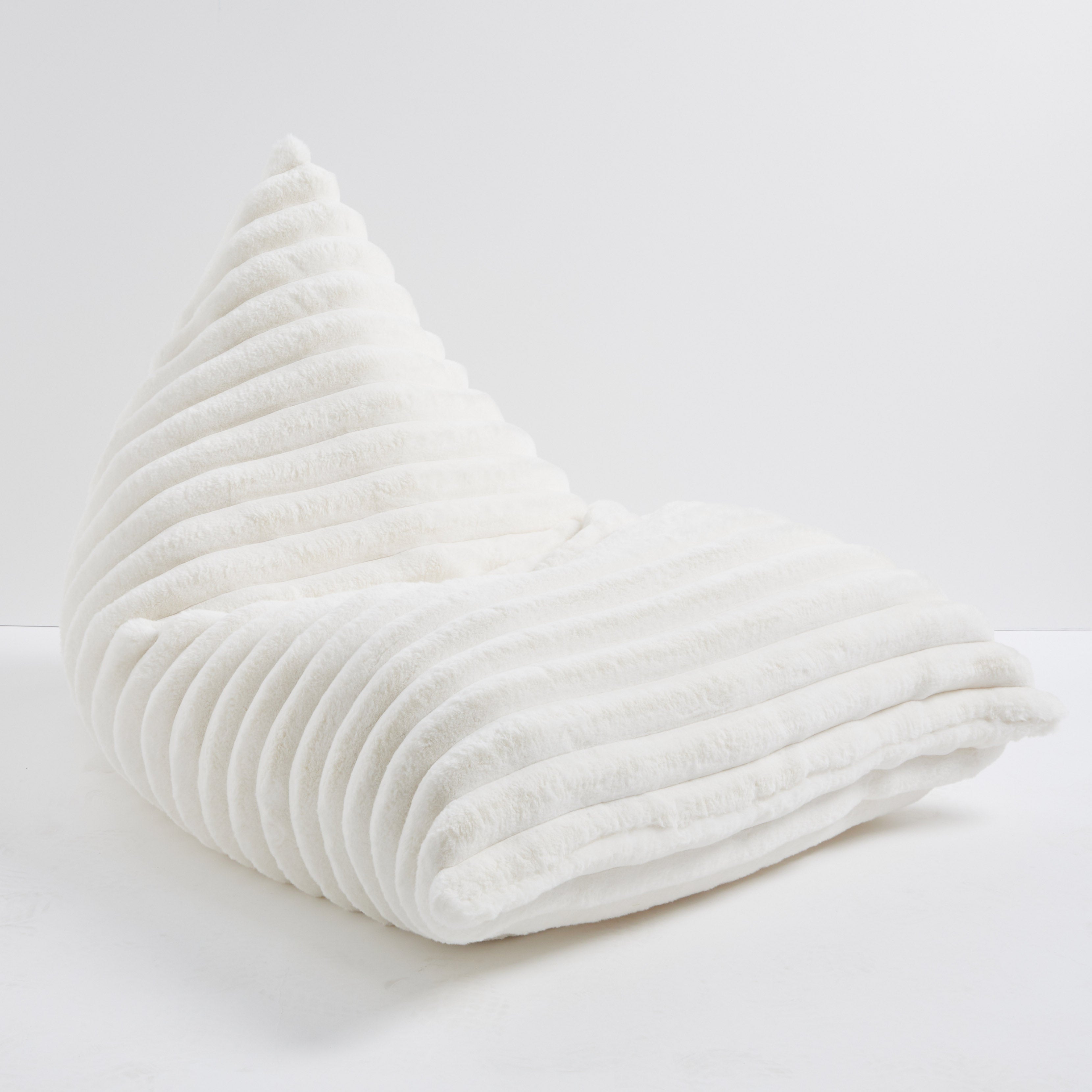 Bunnie Indoor Bean Lounger