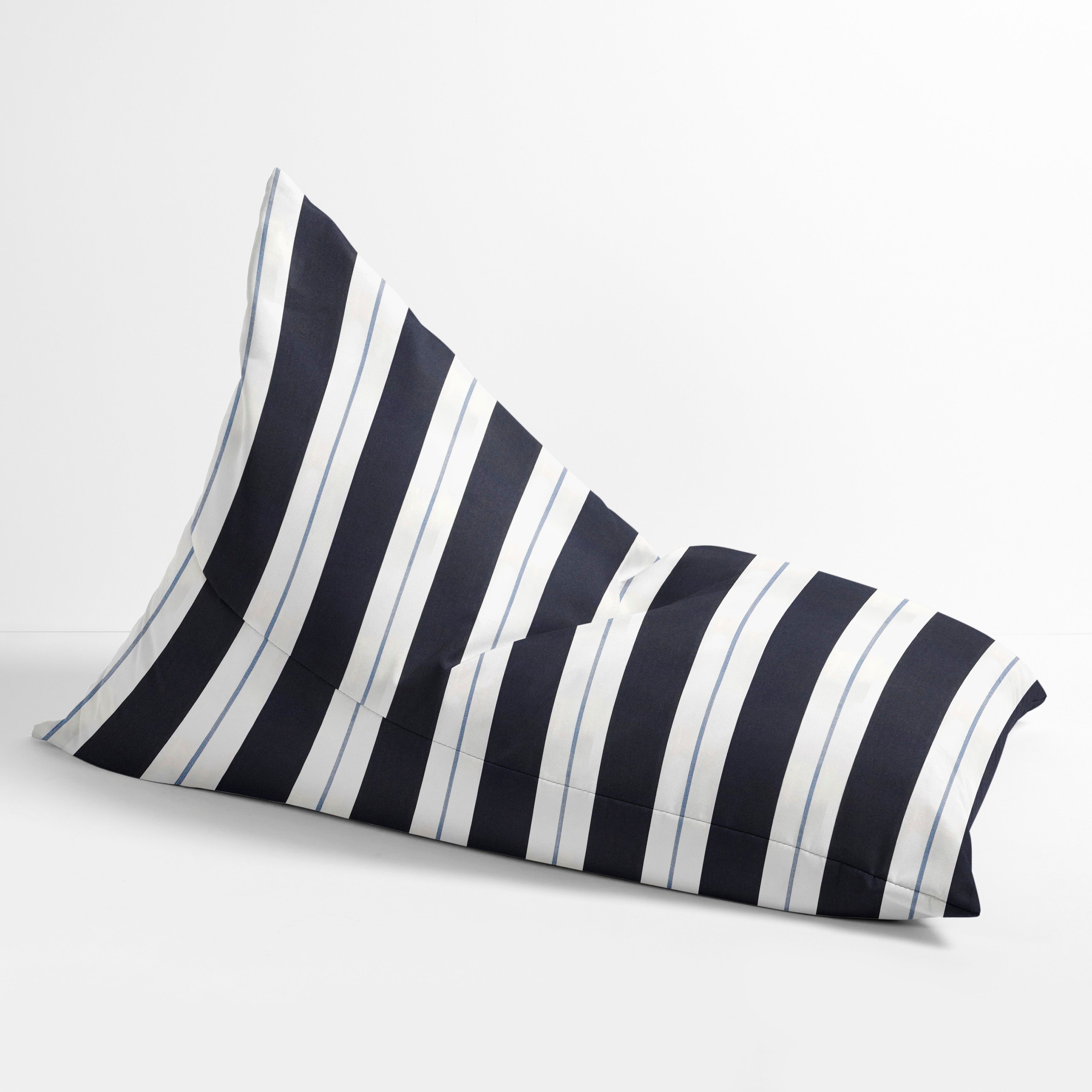 Sunbrella Relate Outdoor Bean Lounger