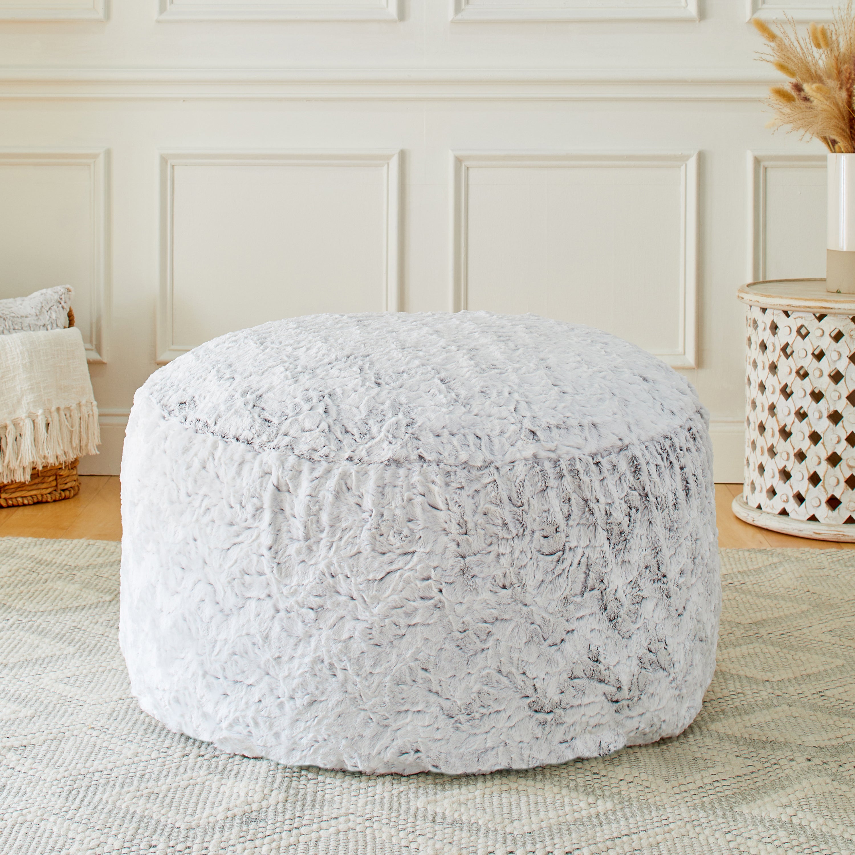 Fauxchilla Indoor Bean Pouf