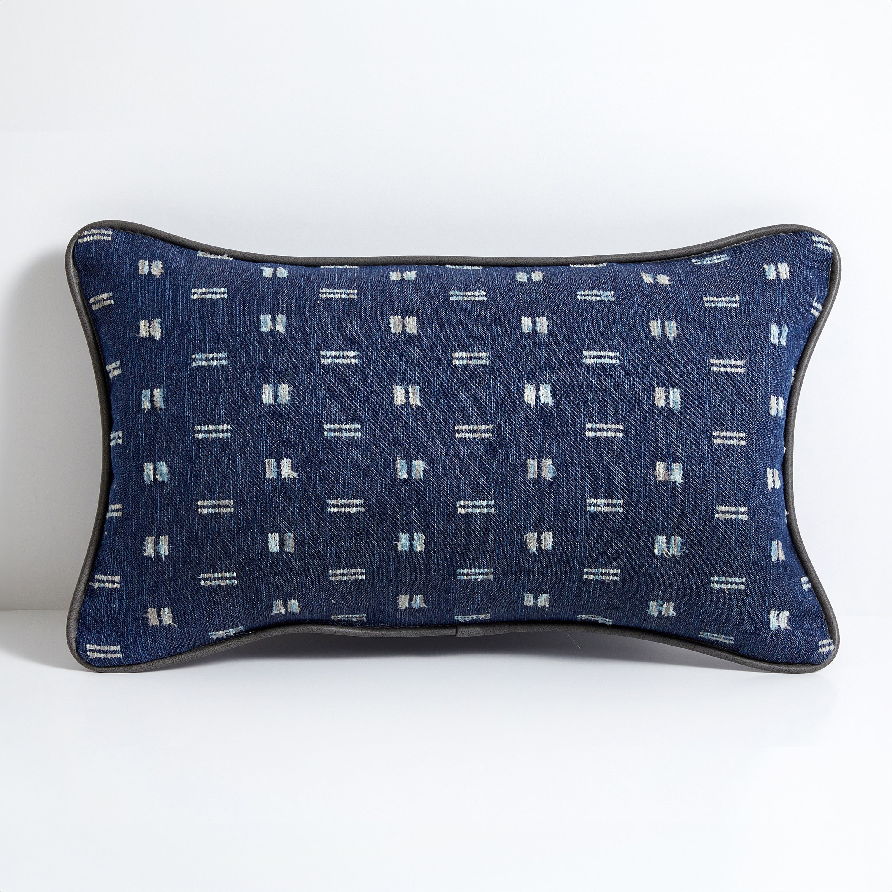 Zisper Indoor Lumbar Pillow