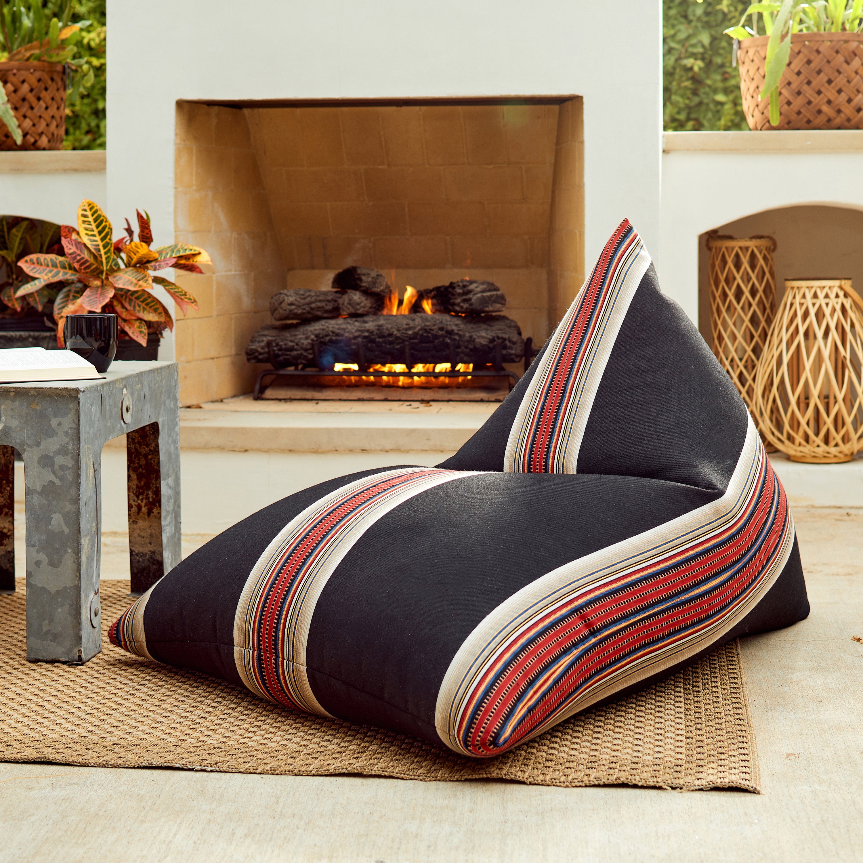Sunbrella Pendleton Rectangle Outdoor Bean Lounger - Acadia Park Blackwoods